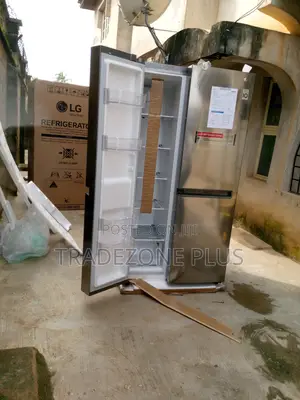 LG Refrigerator Side-by-Side