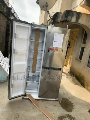 Easy to Use 688L Refrigerator