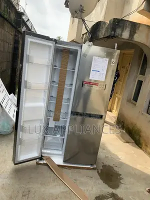 Kitchen Friendly 688L Refrigerator
