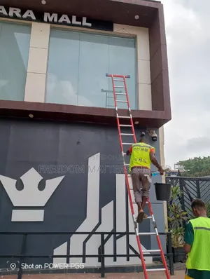 Mall Cleaning Services