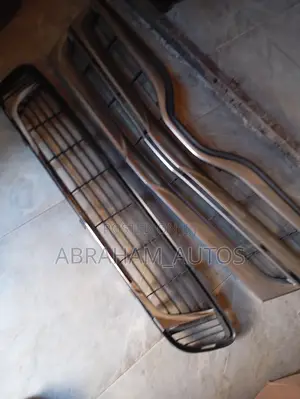 Up and Down Grille for Toyota Venza 2015 Available as Seen 