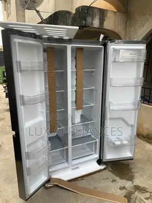 Capable 688L LG Refrigerator