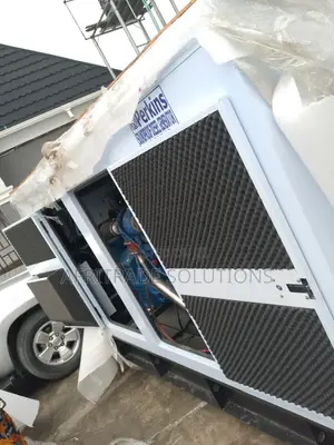 Perkins 200kva Soundproof Generator- Long Lasting