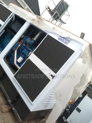 Efficient Perkins 200kva Soundproof Diesel Generator