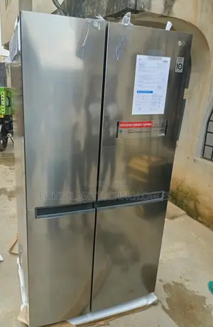LG GC257JLYL-B 688L Side by Side Refrigerator.