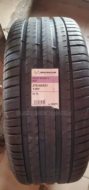 275/45/21 Michelin Tyre