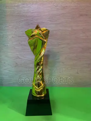 Trophy Award Rr8