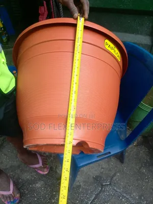 Biggest Brown Round Pot