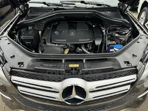 Mercedes-Benz GLE-Class GLE 350d 4MATIC 2017 Brown