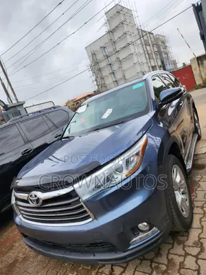 Toyota Highlander 2015 Blue