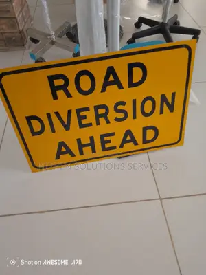 Traffic Signs - Diversion Right Arrow