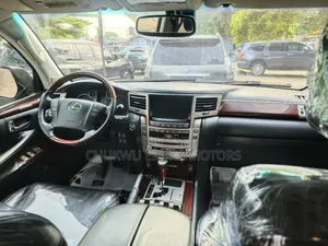Lexus LX 570 AWD 2014 Black