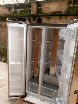 Long Lasting LG Side by Side Refrigerator Is Available 
