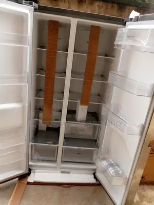Best Quality Side-by Side LG 688L Refrigerator 