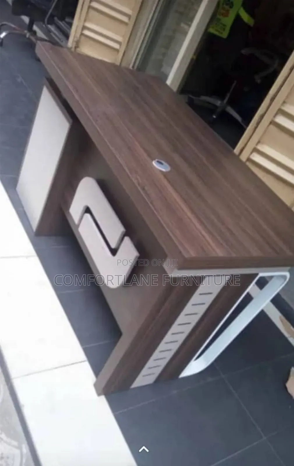 Unique Office Table 4ft