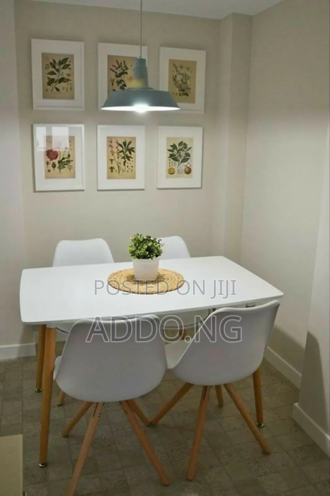 Dinning Table With Four Chairs Set