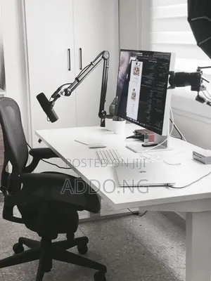 The Electric Adjustable Desk 1.6 Meter