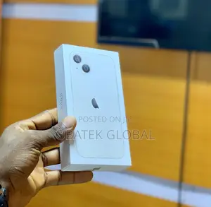 New Apple iPhone 13 128 GB White