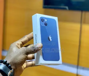 New Apple iPhone 13 128 GB Blue