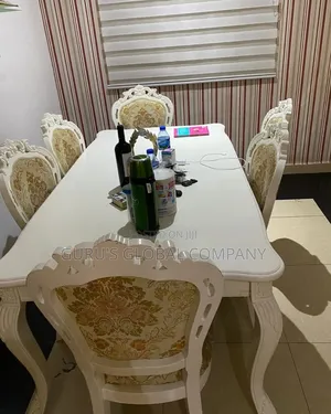 6 Seaters Foreign Royal Dining Set