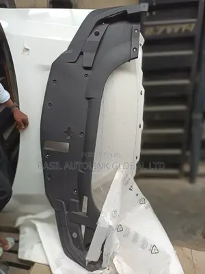 Engine Cover Lx570