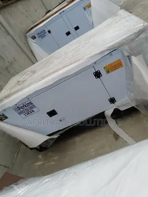 Efficient Perkins 15kva Sound-Proof Diesel Generator Set