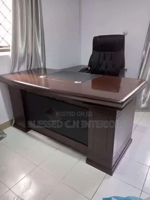 Classic Higher Quality Office Boss Table
