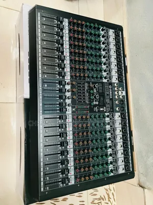 Yamaha Professional 16 Channel Mixer