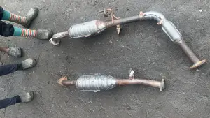 Catalyst Toyota Sequoia 2002-4 Complete