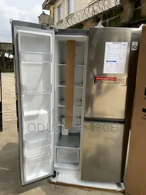 The New LG 688L Side-by-Side Refrigerator REF 257 JLYL-B