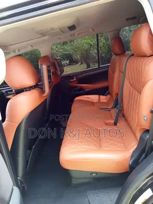Lexus LX 570 2012 Black