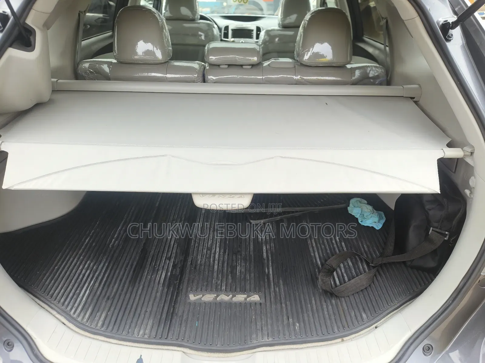 Toyota Venza V6 AWD 2012 Gray