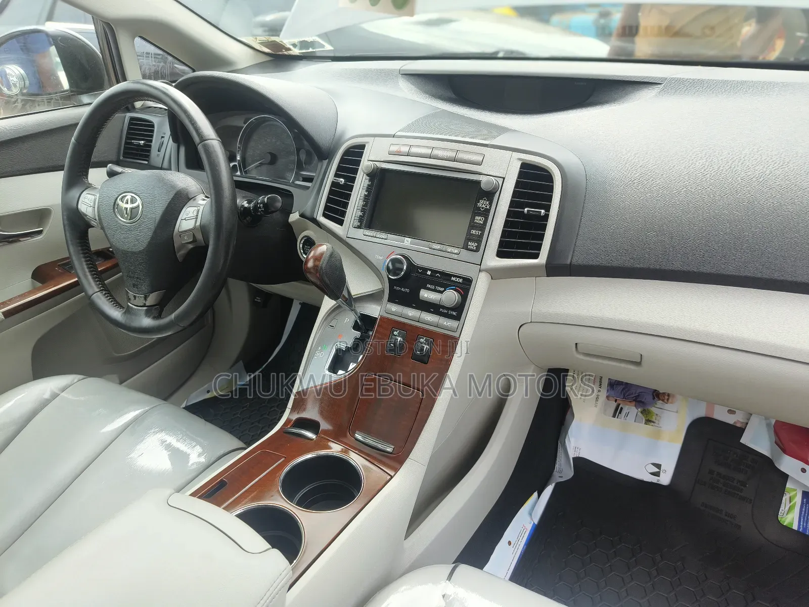 Toyota Venza V6 AWD 2012 Gray