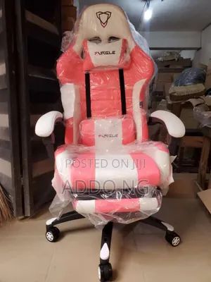 Home and Office Gaming Chair With Footrest