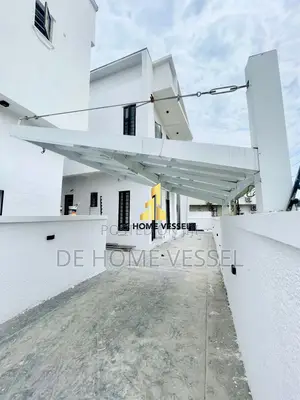 5bdrm Duplex in Lekki for sale