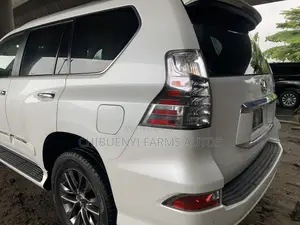 Lexus GX 460 Luxury 2015 White
