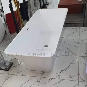 Square Free-Standing Bathtub