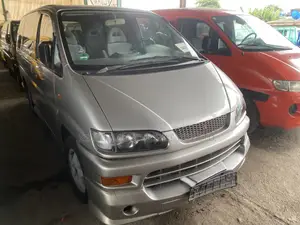 Mitsubishi Space Gear 2003 Silver