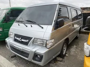 Mitsubishi Delica 2014 Silver