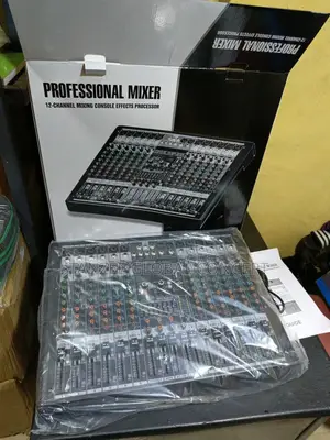 12 Channel Mixing Console Effects Processor