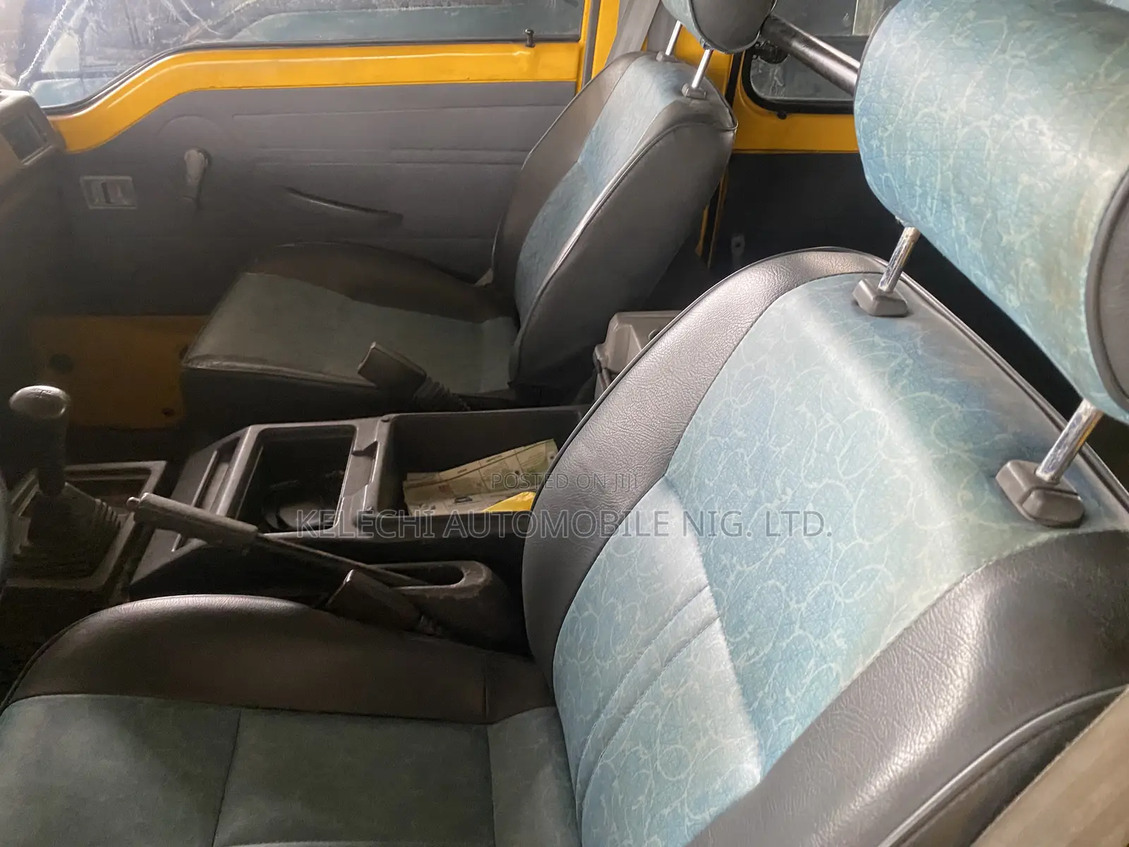 Mitsubishi L300 2005 Silver