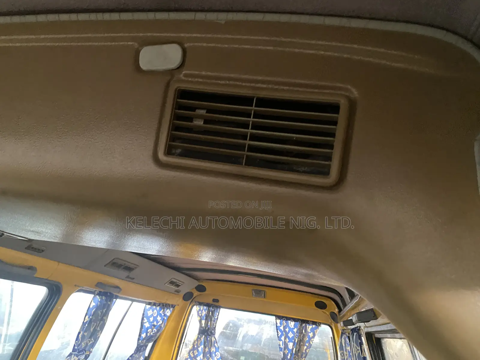 Mitsubishi L300 2005 Silver
