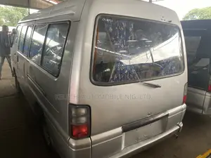 Mitsubishi L300 2005 Silver