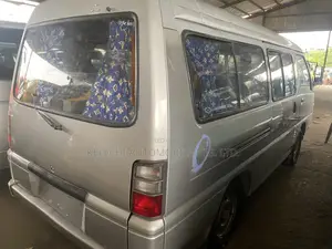Mitsubishi L300 2005 Silver