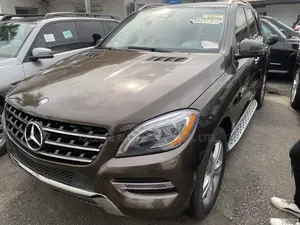 Mercedes-Benz M Class 2014 Gold