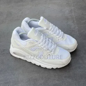 Original NIKE AIR MAX COMMAND Sneakers Available in Store