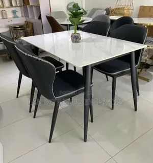 New Imported Classic 4 Seaters Dining Table