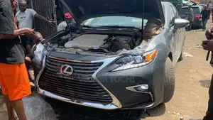 Lexus Es350 2013 / 2014 Facelift Upgrade to 2018 / 2019