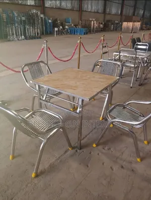 Classic Higher Quality Marble Top Table