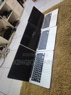 Laptop Apple MacBook Pro 2015 8GB Intel Core I5 SSD 128GB